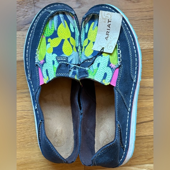 Ariat NWT Women's Mint Cactus Suede Western Cruiser Shoes Size 11 - Picture 4 of 11